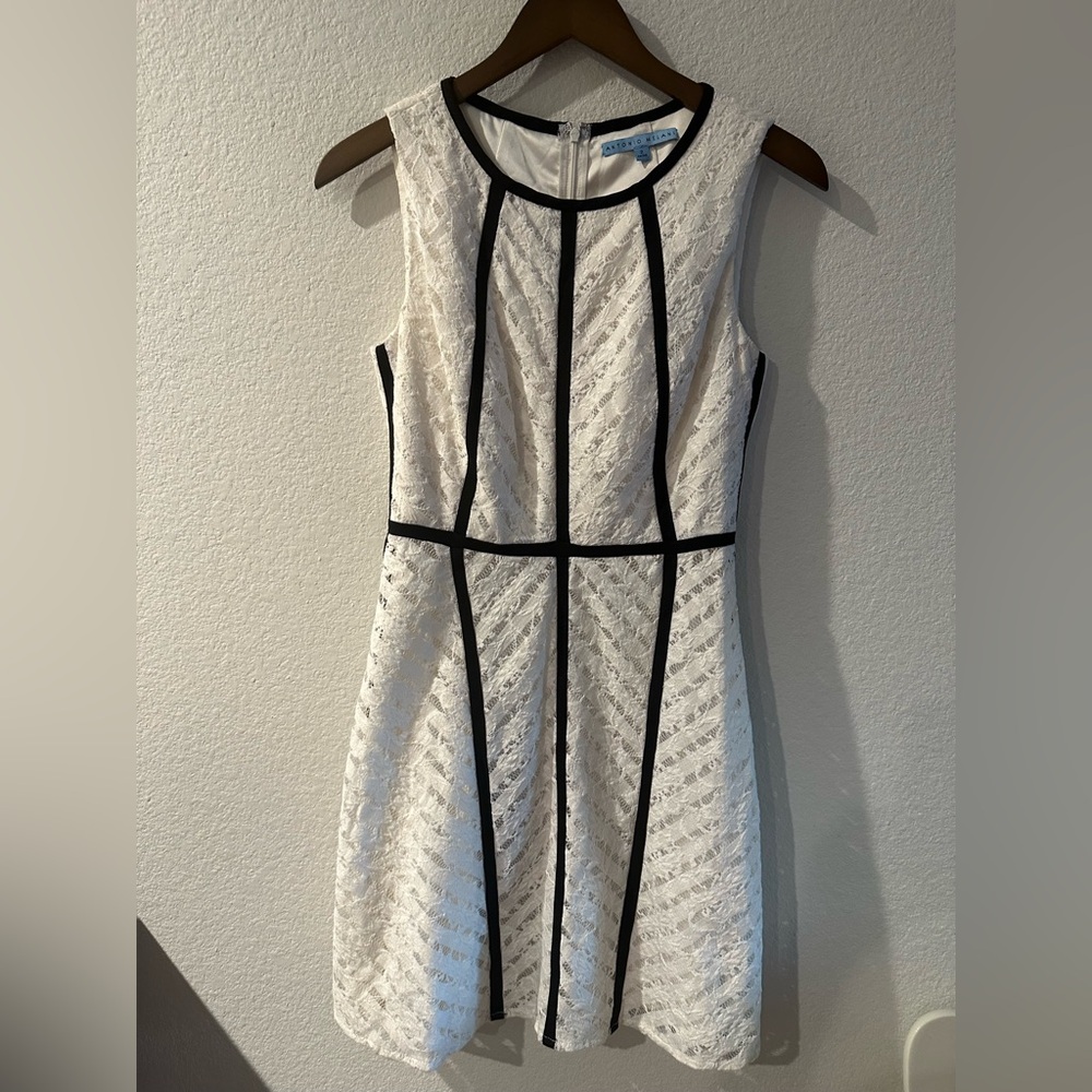 Antonio Molina White and black Lace Dress size 2